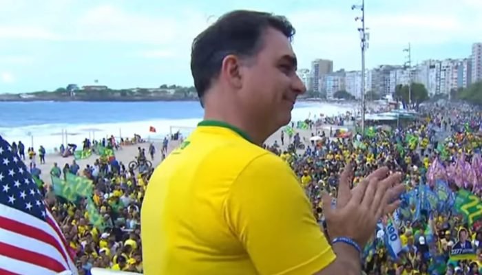 Reprodução/ Youtube/ Flavio Bolsonaro